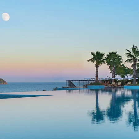 Xanadu Island Hotel